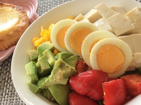 カラフル✳︎ヘルシー✳︎豆腐入りチョップドサラダ